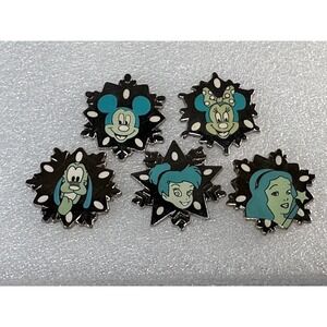 Disney Hidden Mickey Snowflake Pin Trading Set of 5 2007 Resort Hotel Series